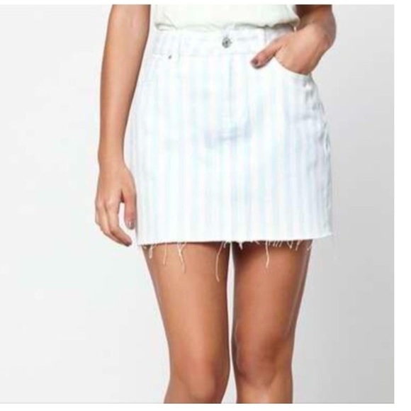 Pacsun Blue and White Stripe Denim Mini Skirt Size 26 - Picture 2 of 9
